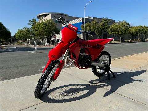 2025 GASGAS MC 125 in EL Cajon, California - Photo 4