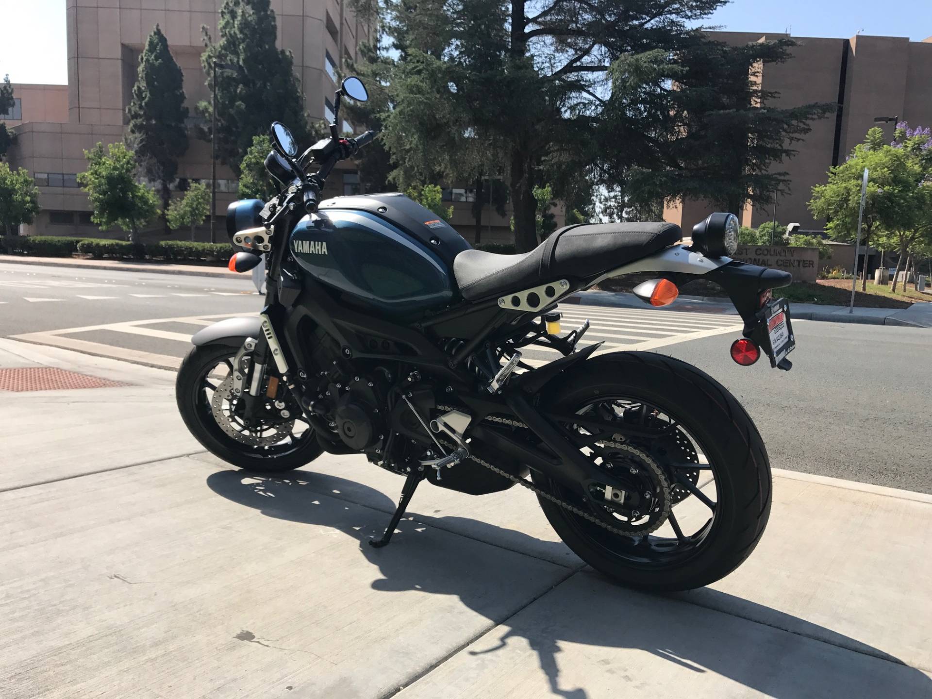 2017 Yamaha XSR900 6