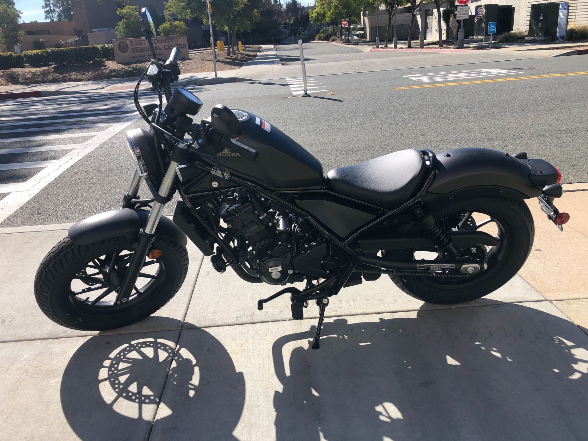 2022 Honda Rebel 300 in EL Cajon, California - Photo 4