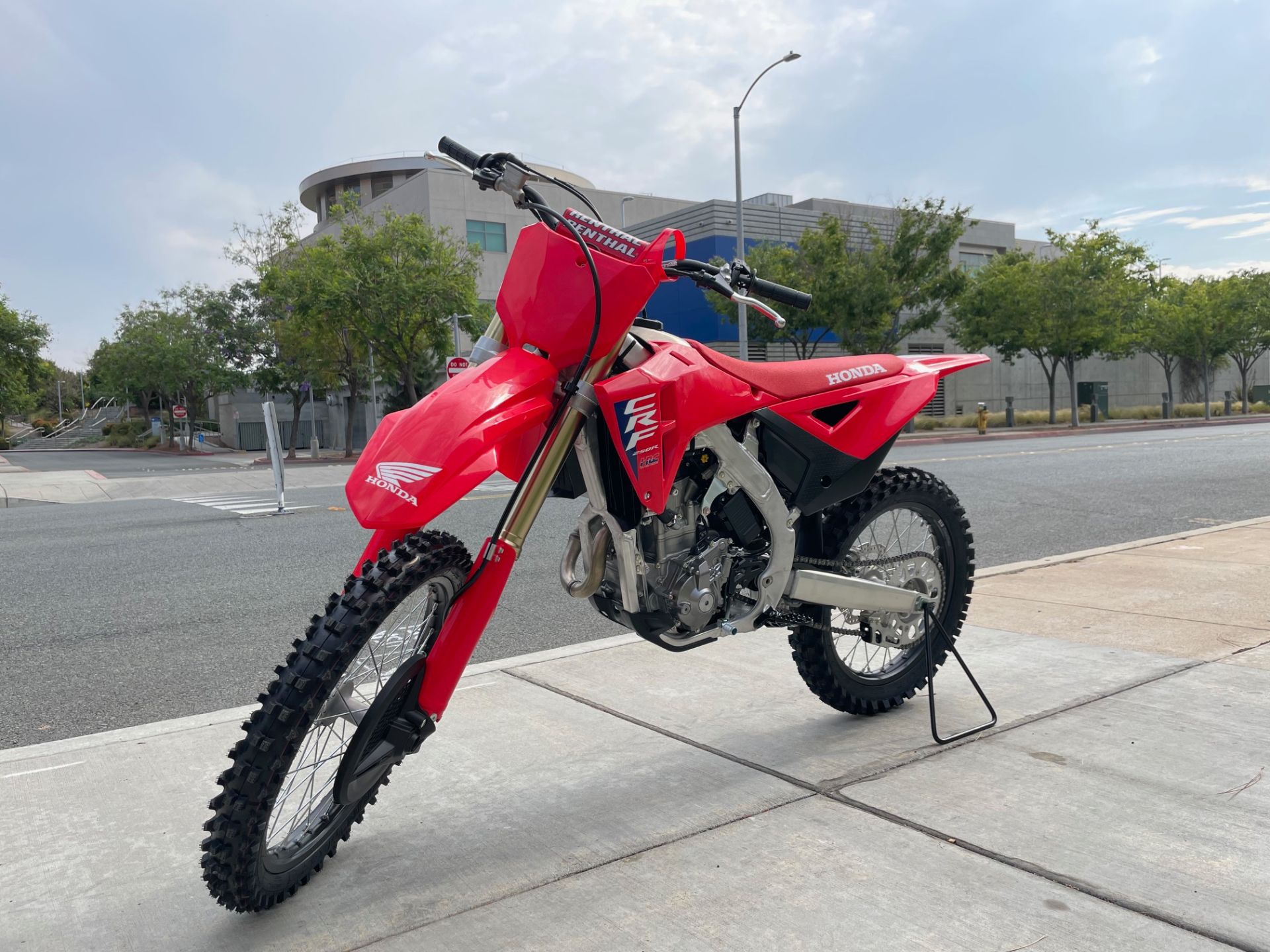 2025 Honda CRF250R in EL Cajon, California - Photo 4