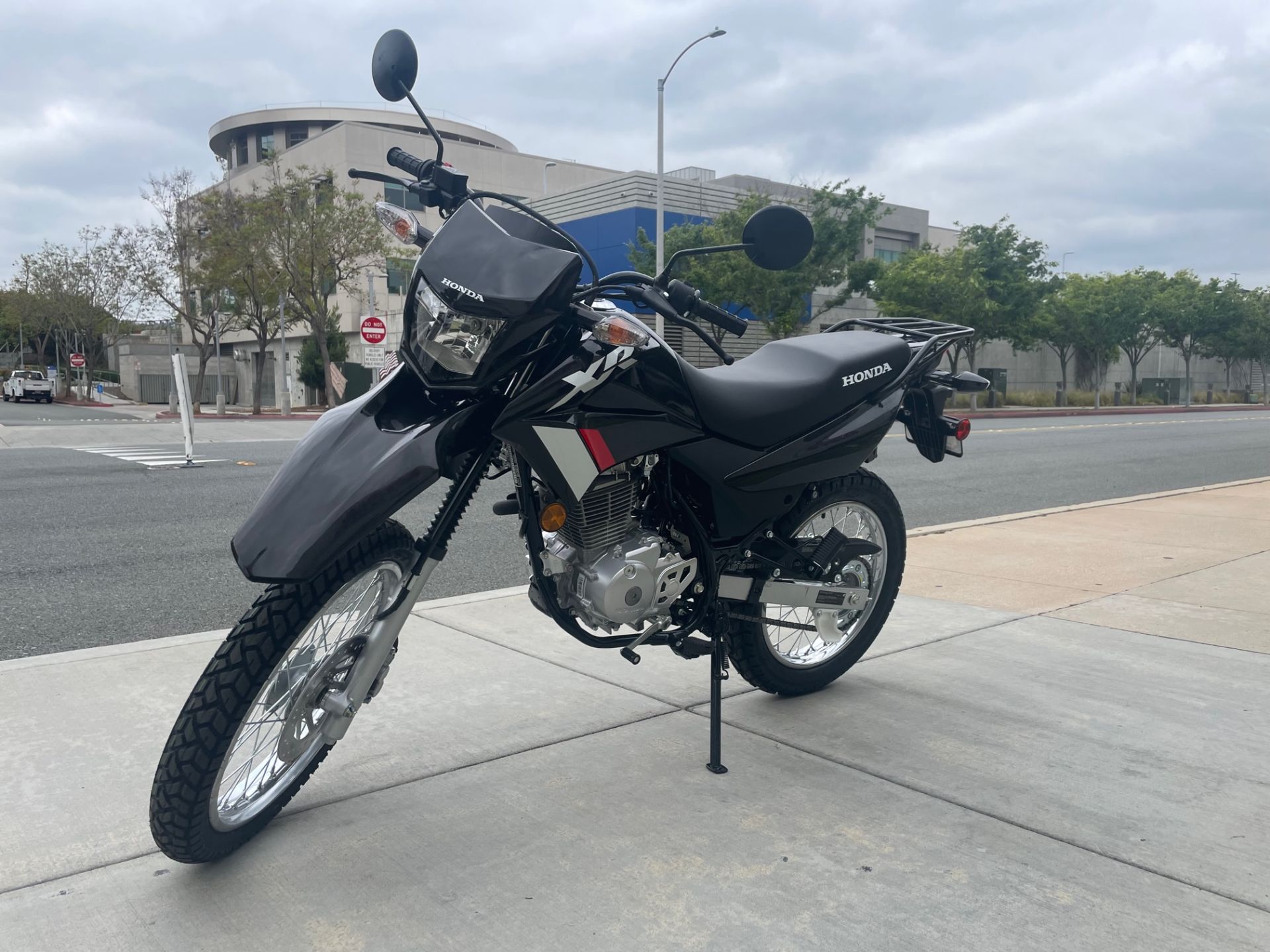 2023 Honda XR150L in EL Cajon, California - Photo 4