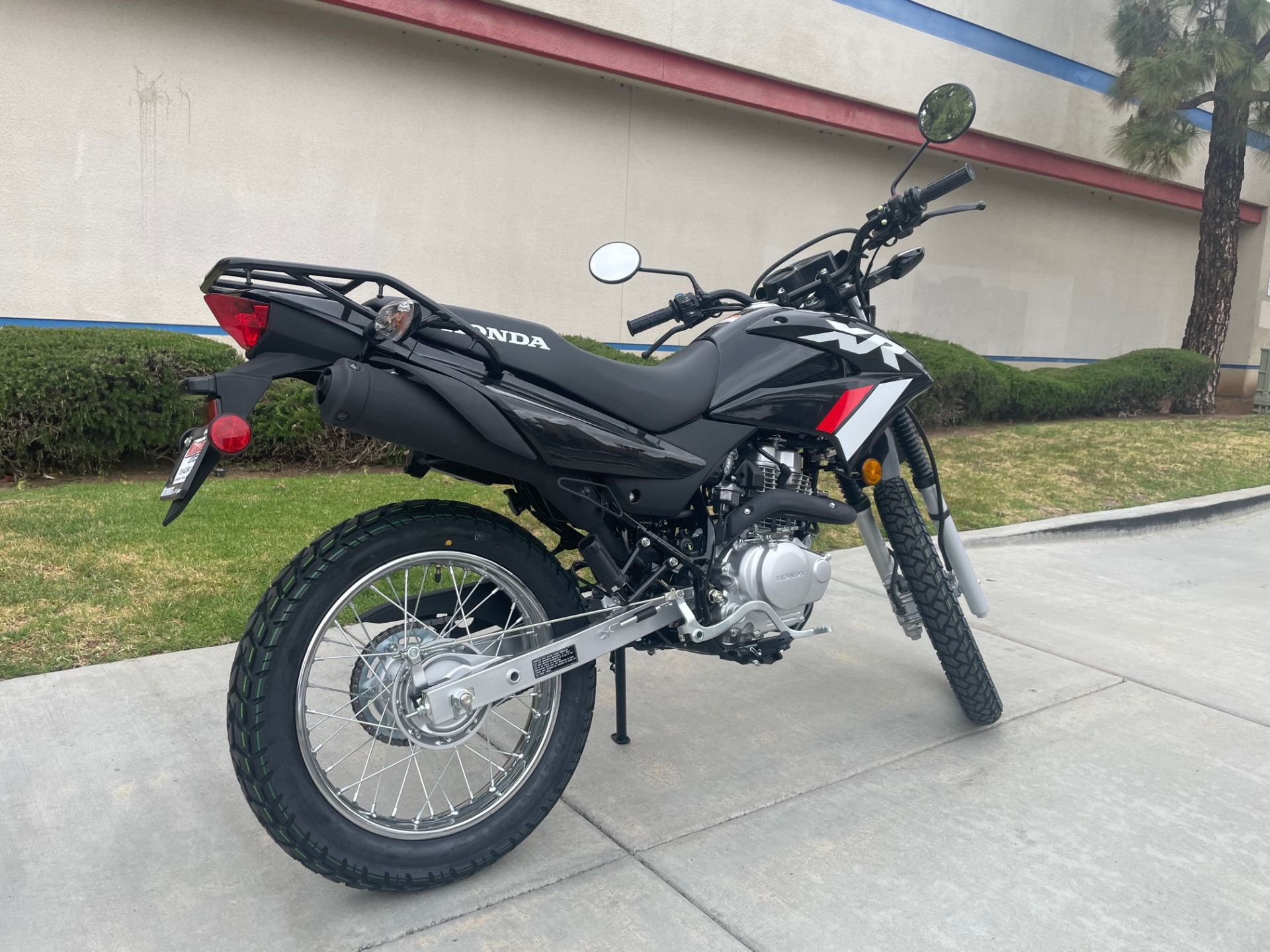2023 Honda XR150L in EL Cajon, California - Photo 7