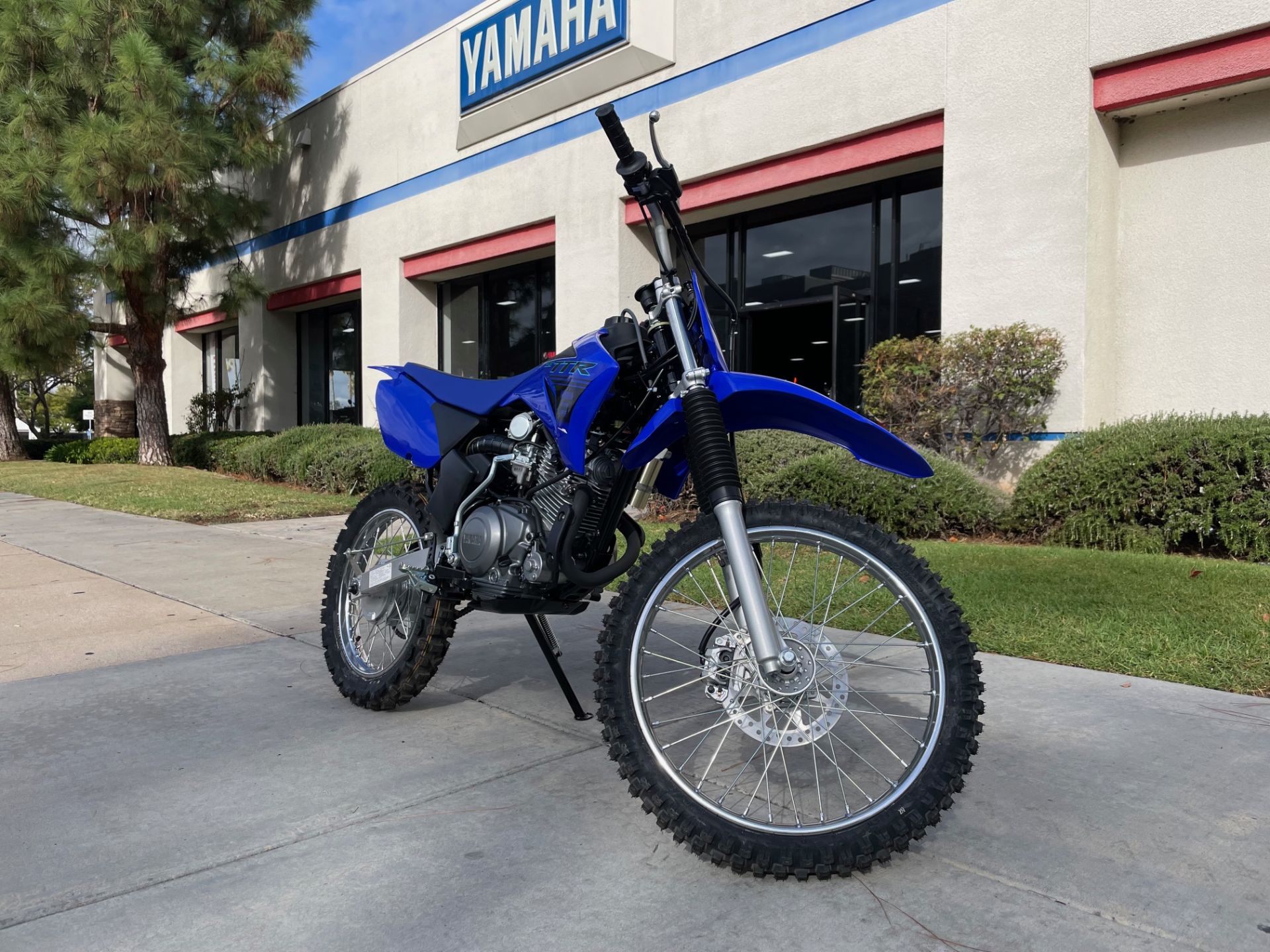 2024 Yamaha TT-R125LE in EL Cajon, California - Photo 2
