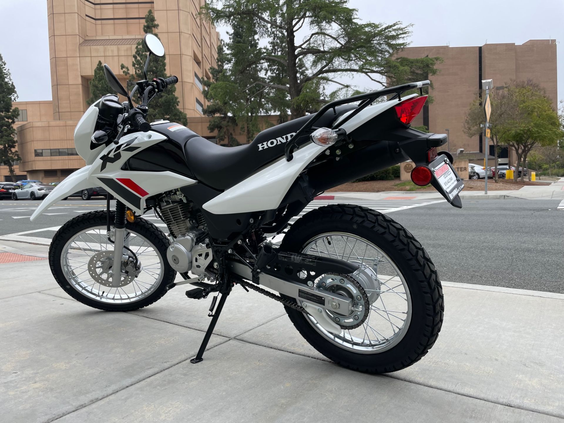 2024 Honda XR150L in EL Cajon, California - Photo 6