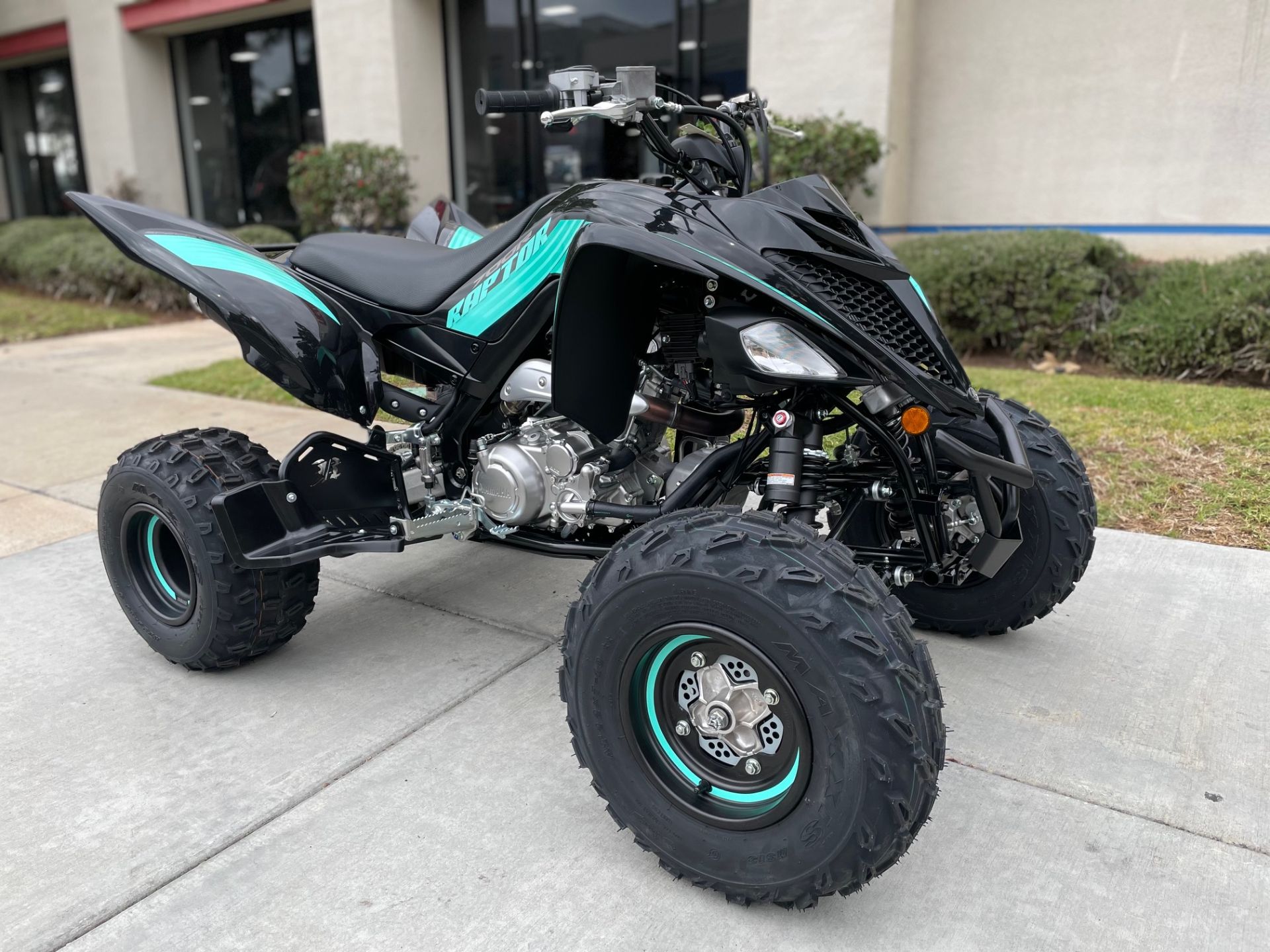 New 2024 Yamaha Raptor 700R SE ATVs in EL Cajon CA N/A Yamaha Black