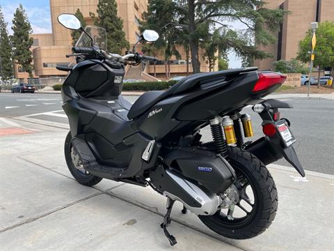 2025 Honda ADV160 in EL Cajon, California - Photo 6