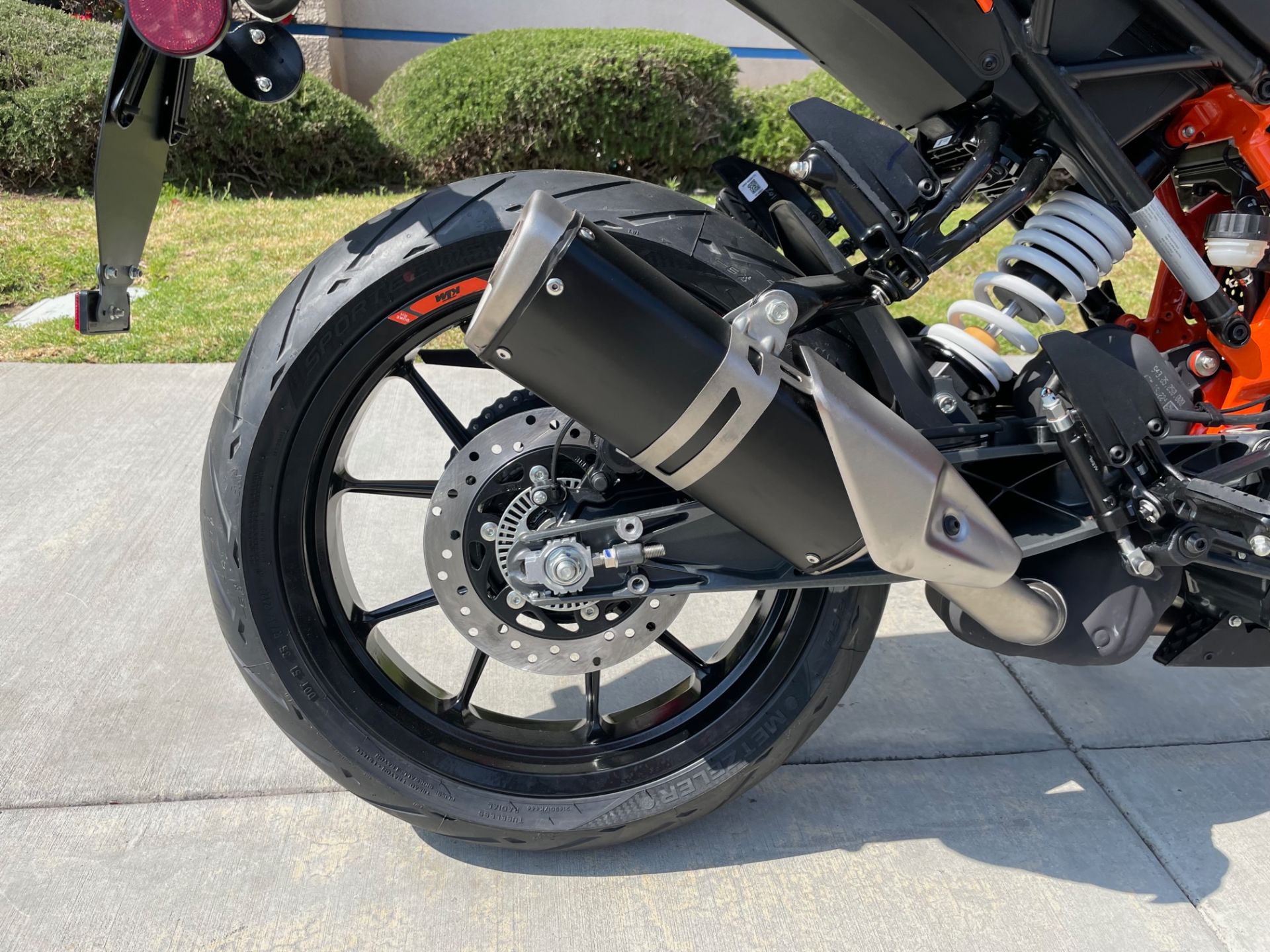 2023 KTM 390 Duke in EL Cajon, California - Photo 10