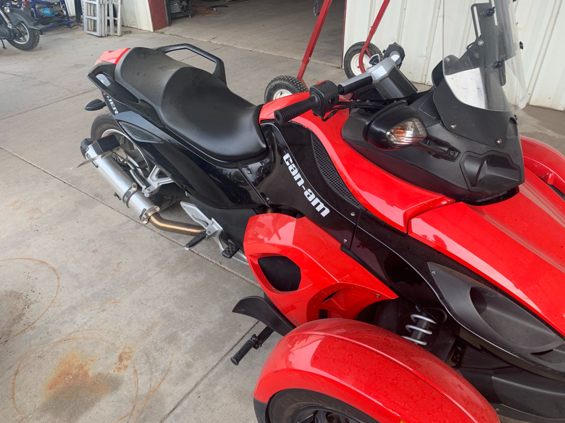 2009 Can-Am Spyder™ GS Roadster with SE5 Transmission (semi auto) in Antigo, Wisconsin - Photo 3