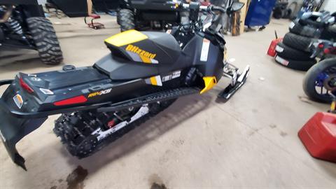 2018 Ski-Doo MXZ Blizzard 600 HO E-TEC in Antigo, Wisconsin - Photo 4