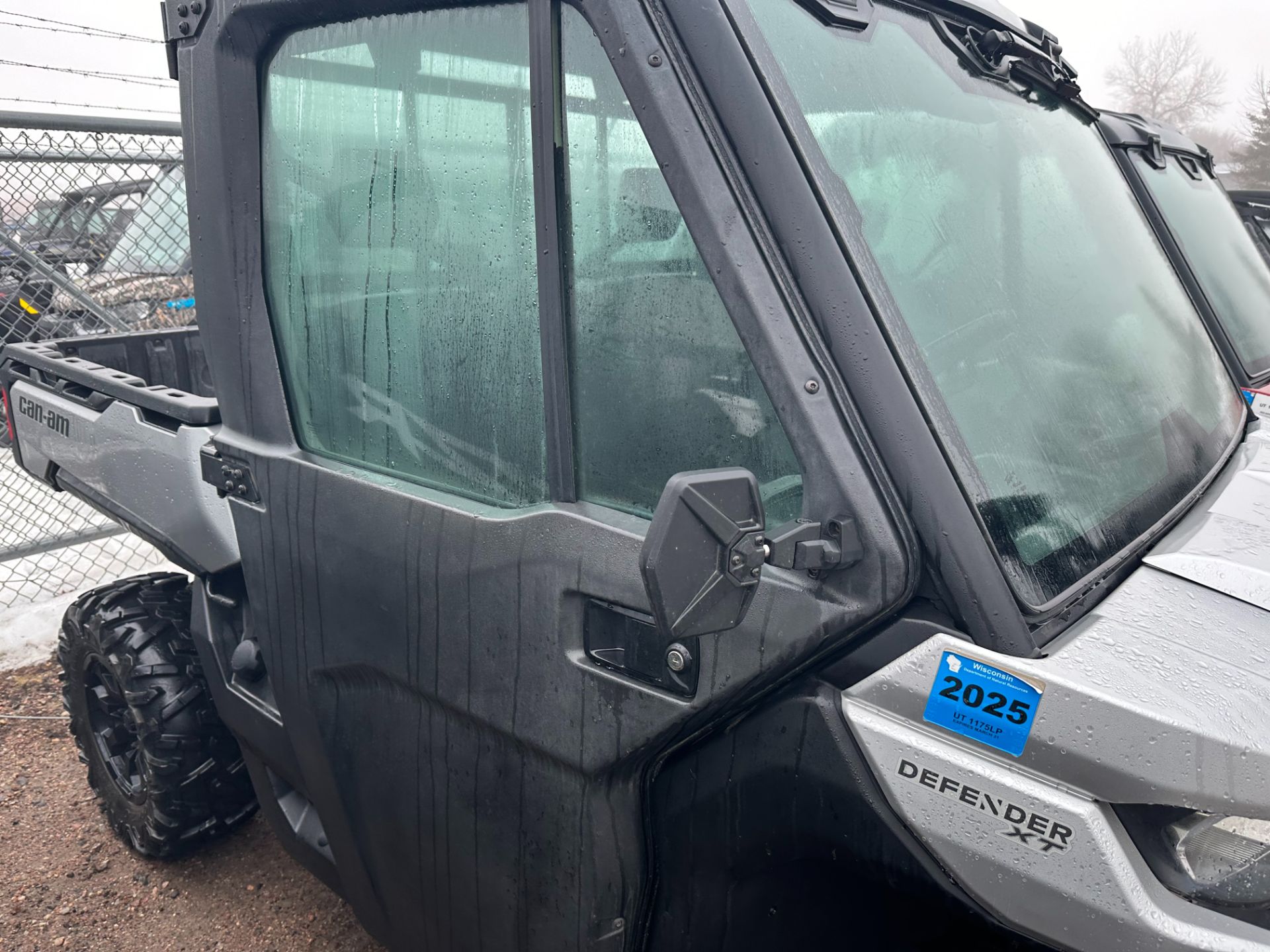 2019 Can-Am Defender XT CAB HD10 in Antigo, Wisconsin - Photo 3