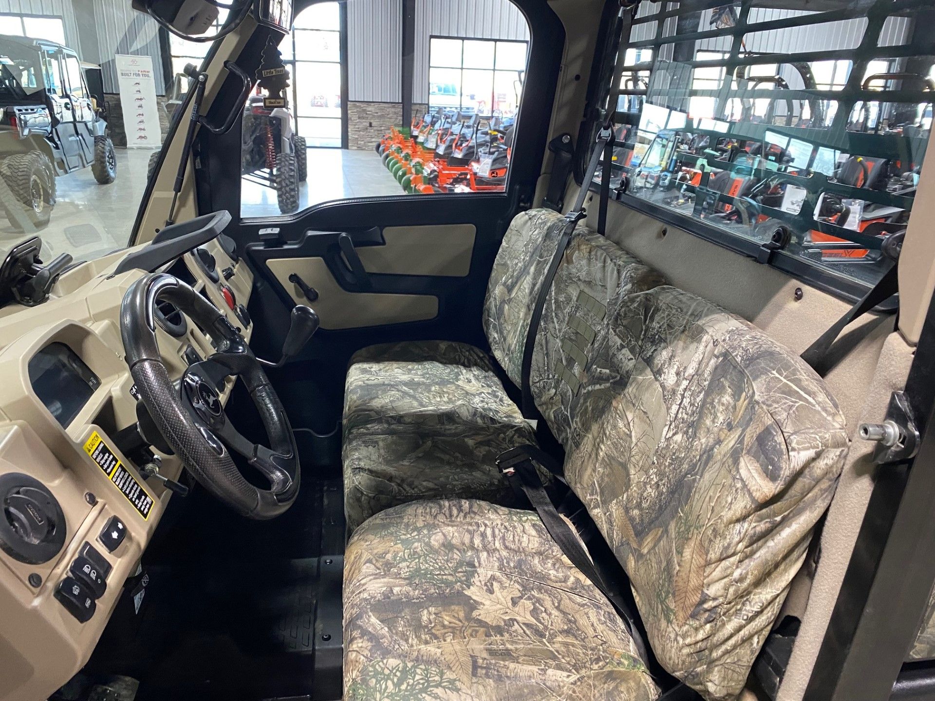 2019 John Deere XUV835R with Deluxe Cab in Leitchfield, Kentucky - Photo 6