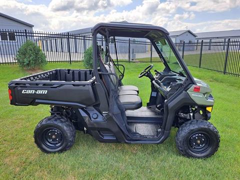 2017 Can-Am Defender HD5 in Mukwonago, Wisconsin - Photo 1