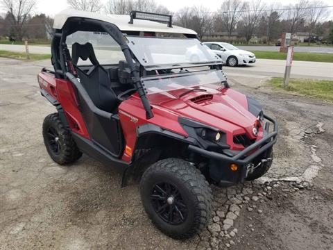2018 Can-Am Commander XT 800R in Mukwonago, Wisconsin - Photo 2