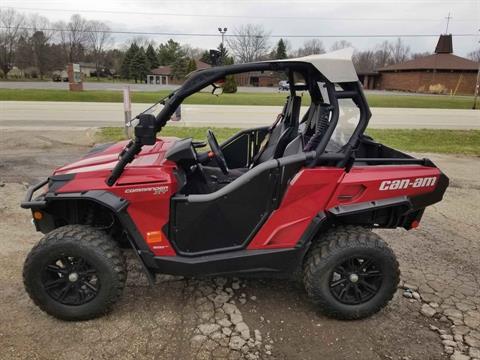 2018 Can-Am Commander XT 800R in Mukwonago, Wisconsin - Photo 5