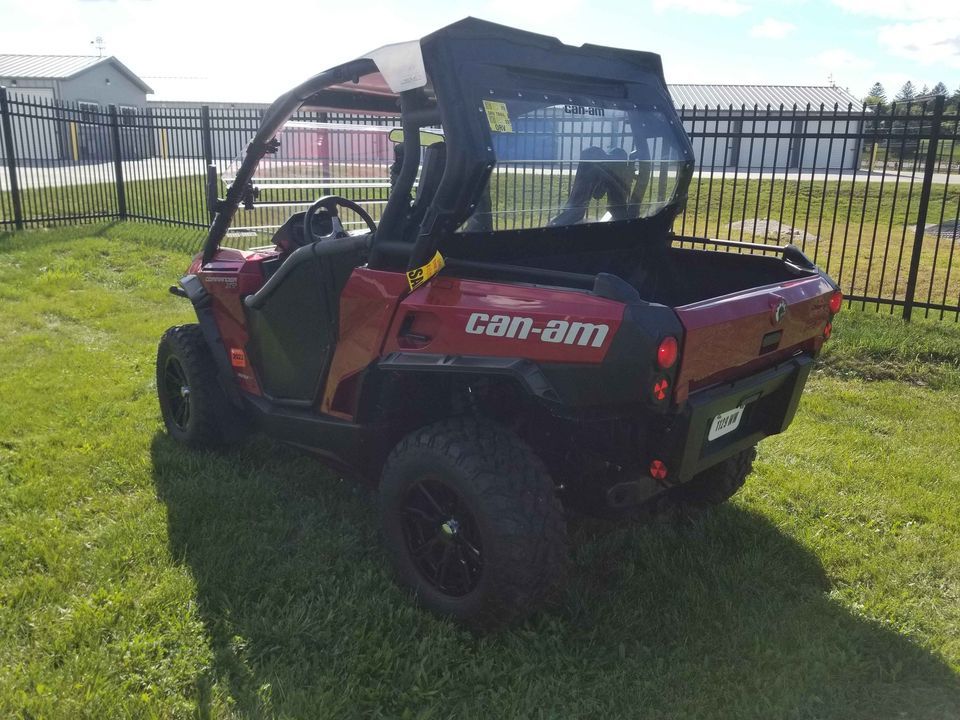 2018 Can-Am Commander XT 800R in Mukwonago, Wisconsin - Photo 2
