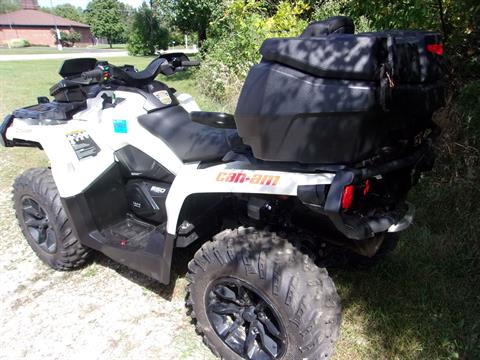2017 Can-Am Outlander MAX XT 650 in Mukwonago, Wisconsin - Photo 8