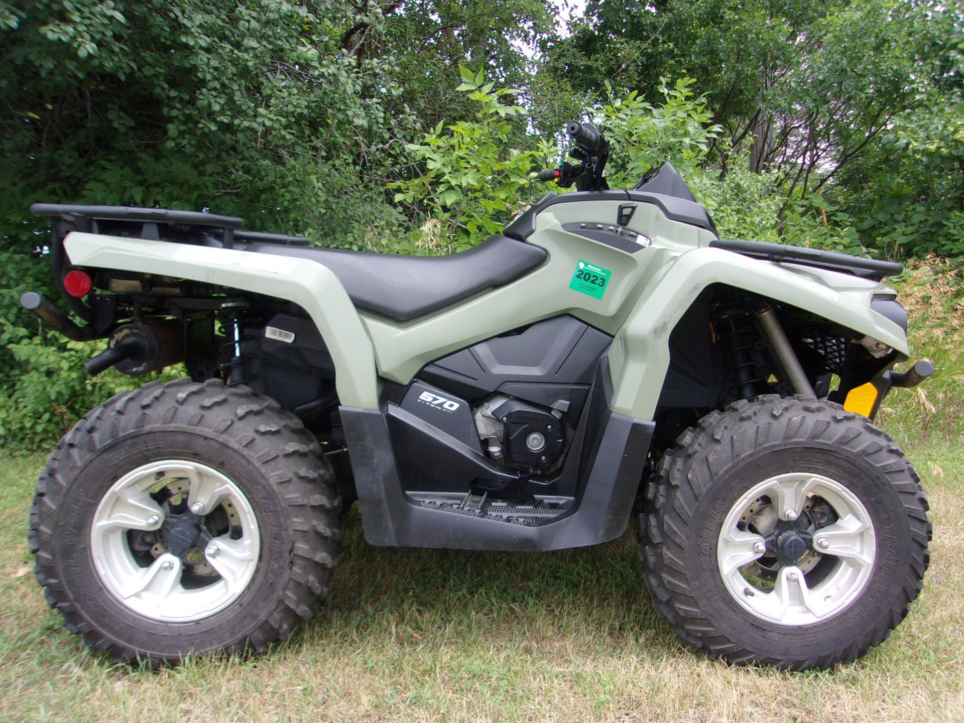 2018 Can-Am Outlander DPS 570 in Mukwonago, Wisconsin - Photo 1