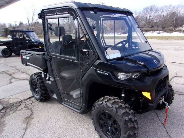 2023 Can-Am Defender DPS HD9 in Mukwonago, Wisconsin - Photo 2