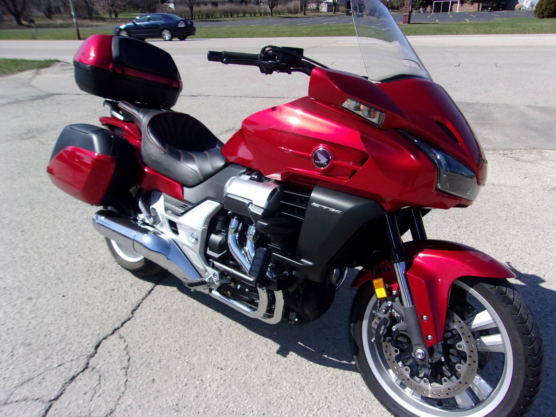 2014 Honda CTX®1300 in Mukwonago, Wisconsin - Photo 2