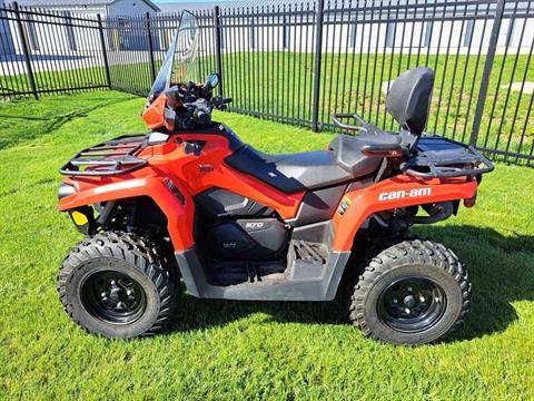 2018 Can-Am Outlander MAX 570 in Mukwonago, Wisconsin - Photo 4