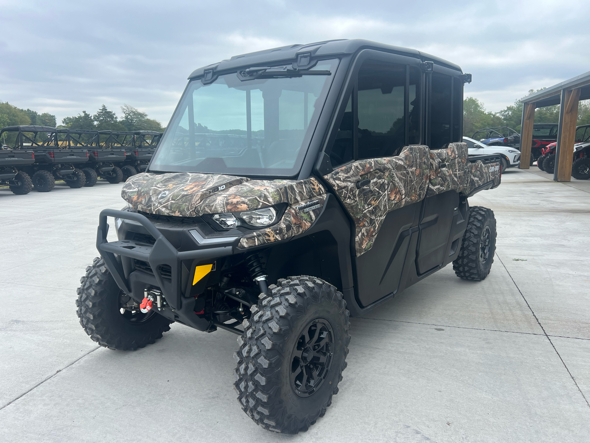 2025 Can-Am Defender MAX Limited in Clinton, Missouri - Photo 6