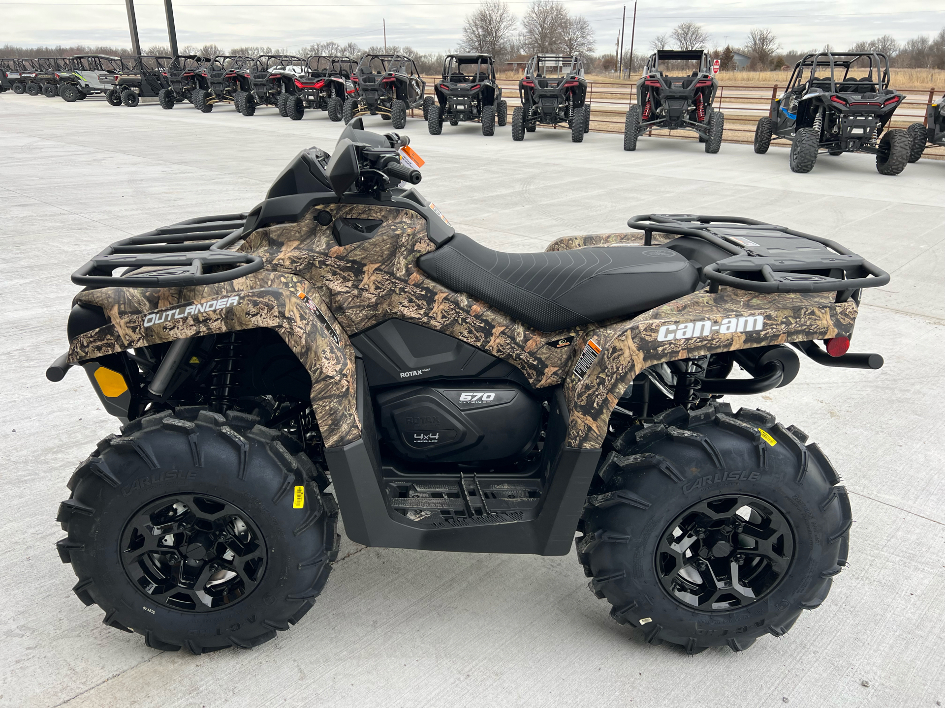 2023 Can-Am Outlander Hunting Edition 570 in Clinton, Missouri - Photo 3