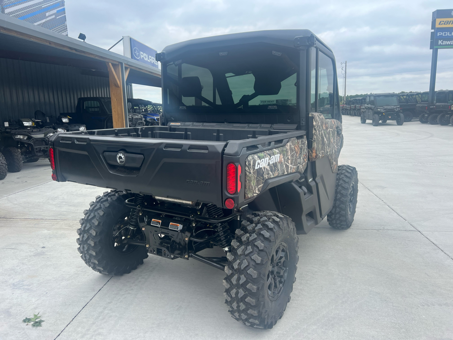 2025 Can-Am Defender Limited in Clinton, Missouri - Photo 3