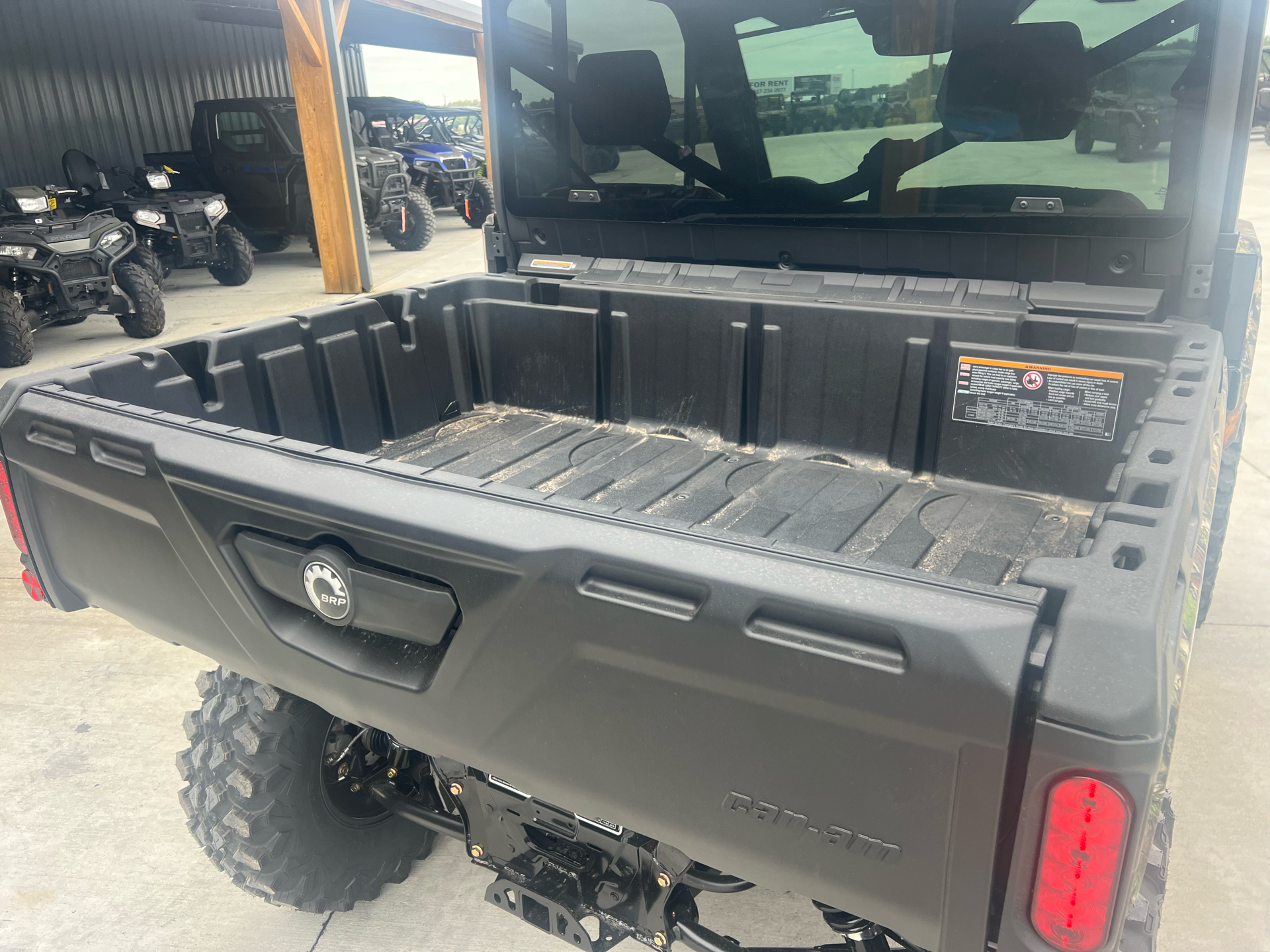 2025 Can-Am Defender Limited in Clinton, Missouri - Photo 4