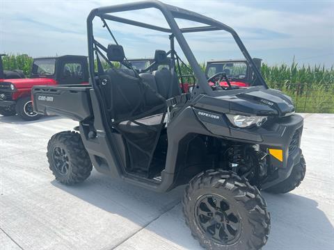 2023 Can-Am Defender DPS HD10 in Clinton, Missouri - Photo 3