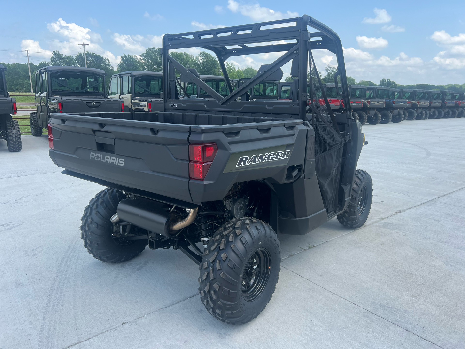 2025 Polaris Ranger 1000 EPS in Clinton, Missouri - Photo 5