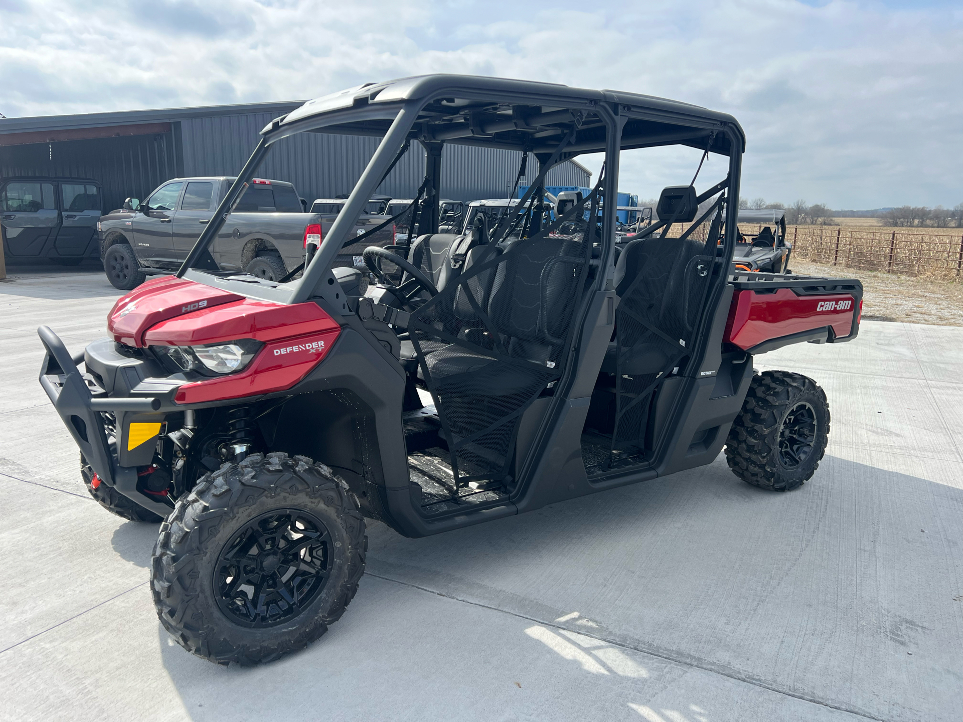 2024 Can-Am Defender MAX XT HD9 in Clinton, Missouri - Photo 1