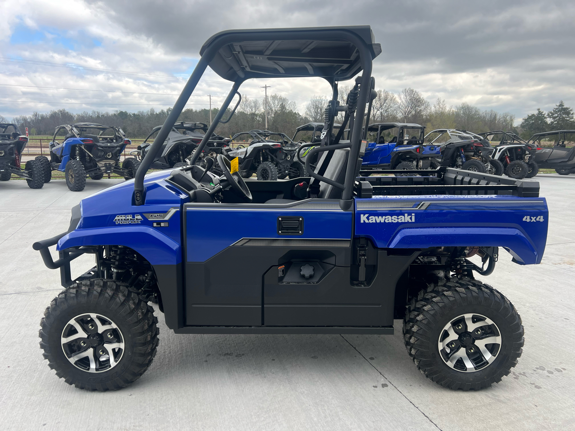 2024 Kawasaki MULE PRO-MX LE in Clinton, Missouri - Photo 4