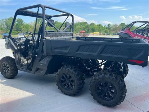 2023 Can-Am Defender 6x6 DPS HD10 in Clinton, Missouri - Photo 3
