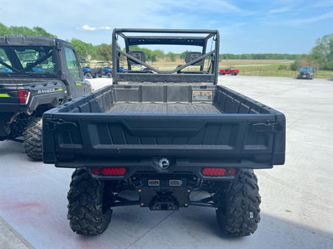 2023 Can-Am Defender 6x6 DPS HD10 in Clinton, Missouri - Photo 4