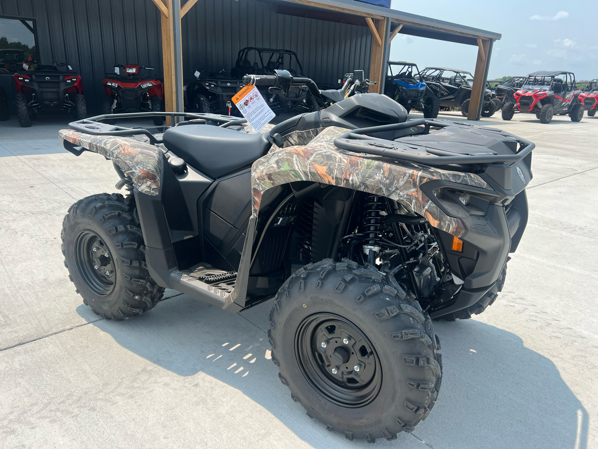 2024 Can-Am Outlander DPS 700 in Clinton, Missouri - Photo 4