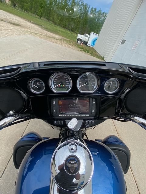 2018 Harley-Davidson 115th Anniversary Ultra Limited in Waterloo, Iowa - Photo 6