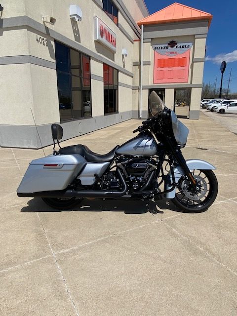 2019 Harley-Davidson Street Glide® Special in Waterloo, Iowa - Photo 1