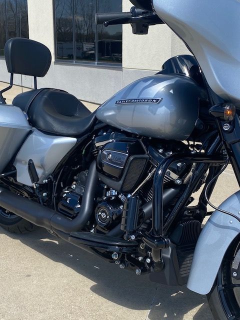 2019 Harley-Davidson Street Glide® Special in Waterloo, Iowa - Photo 3