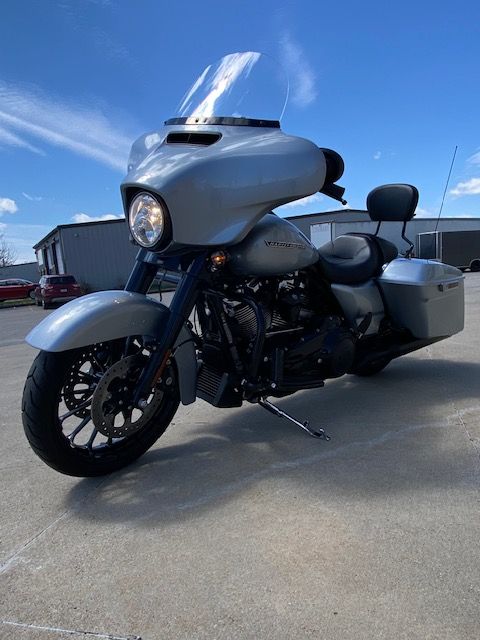 2019 Harley-Davidson Street Glide® Special in Waterloo, Iowa - Photo 7