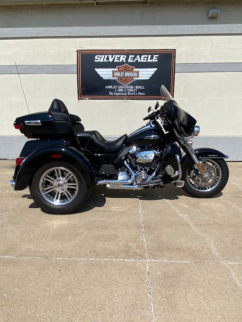 2021 Harley-Davidson Tri Glide® Ultra in Waterloo, Iowa - Photo 1