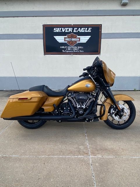 2023 Harley-Davidson Street Glide® Special in Waterloo, Iowa - Photo 1