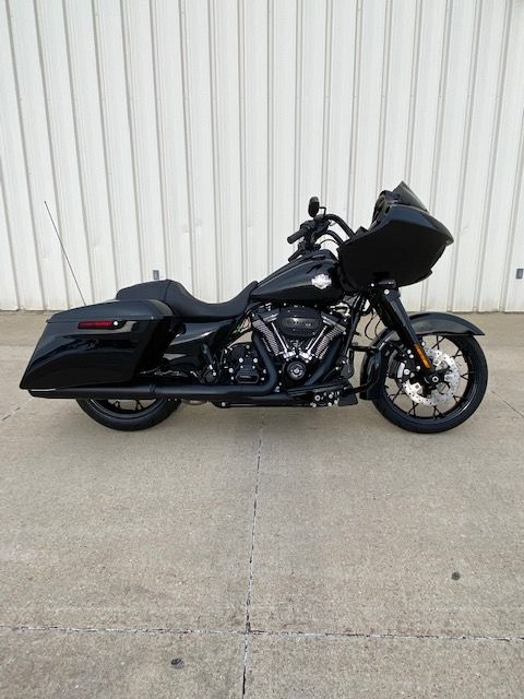 2023 Harley-Davidson Road Glide® Special in Waterloo, Iowa - Photo 1