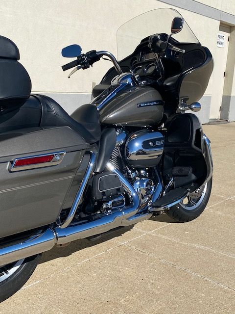 2018 Harley-Davidson Road Glide® Ultra in Waterloo, Iowa - Photo 5