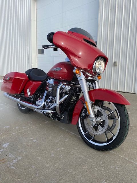 2023 Harley-Davidson Street Glide® in Waterloo, Iowa - Photo 2