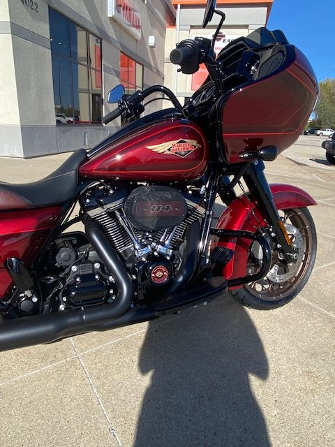 2023 Harley-Davidson Road Glide® Anniversary in Waterloo, Iowa - Photo 3