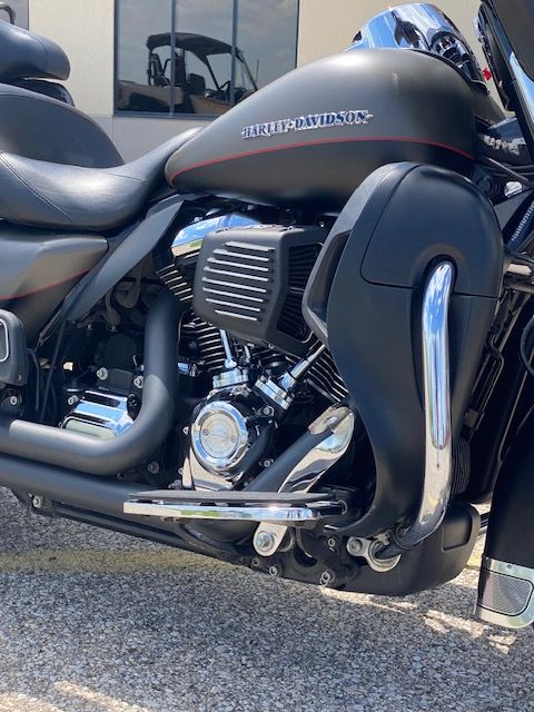 2018 Harley-Davidson Ultra Limited in Waterloo, Iowa - Photo 3