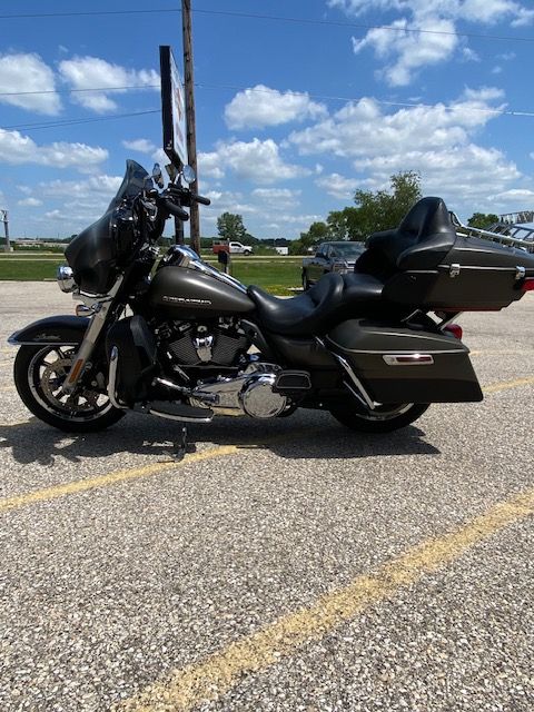 2018 Harley-Davidson Ultra Limited in Waterloo, Iowa - Photo 7