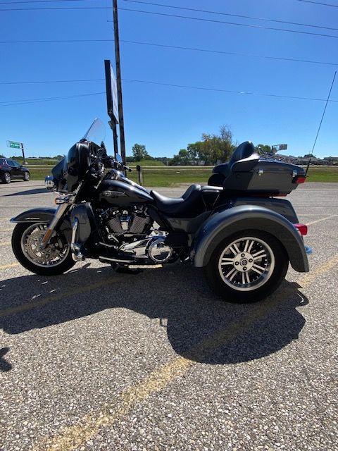 2021 Harley-Davidson Tri Glide® Ultra in Waterloo, Iowa - Photo 6