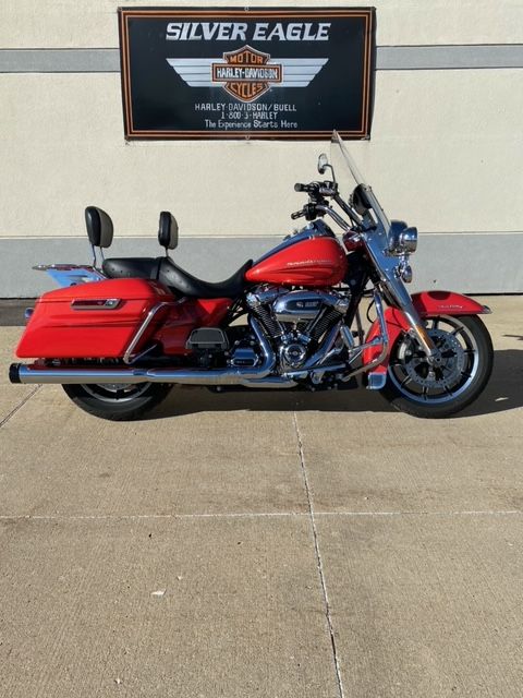 2017 Harley-Davidson Road King® in Waterloo, Iowa - Photo 1