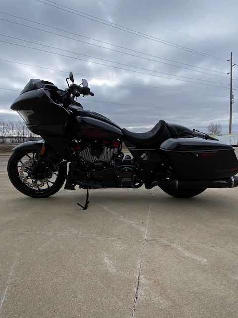 2024 Harley-Davidson CVO™ Road Glide® ST in Waterloo, Iowa - Photo 8